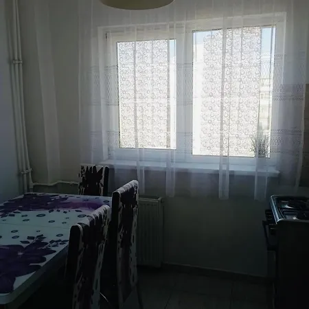 Ultra Apartament Appartamento *
